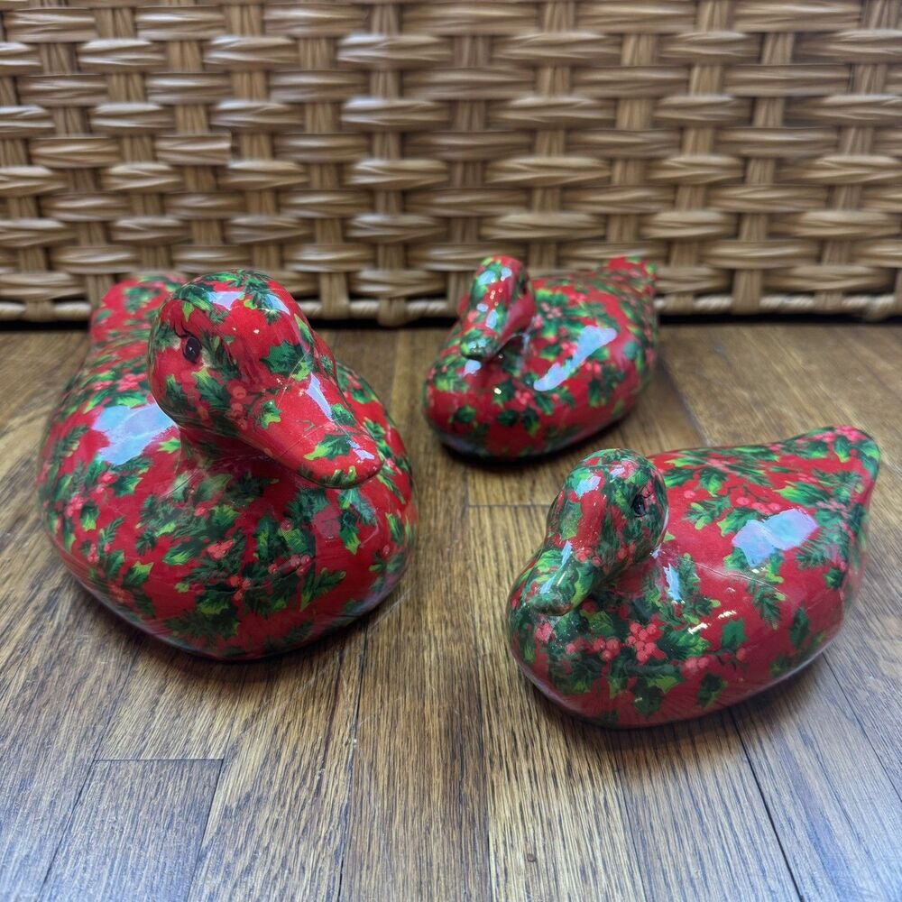 Vintage Enesco Holly Berry Holiday Christmas Ducks Set Of 3